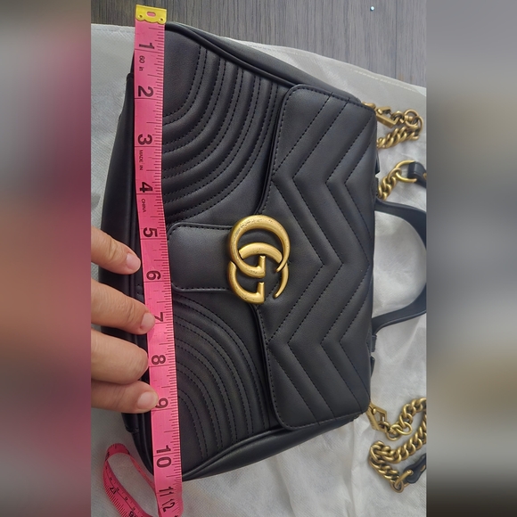 Gucci Marmont Flap Bag with Gold Chain - Picture 4 of 11